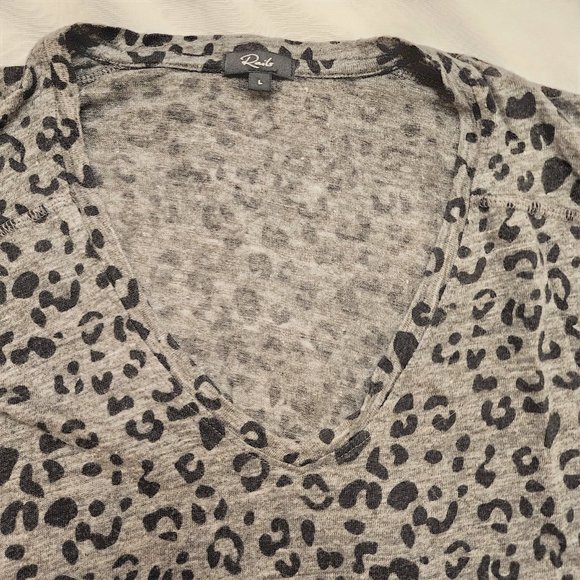 Rails | Lightweight Linen Blend Leopard Print Knit Long Sleeve Shirt - Picture 4 of 7